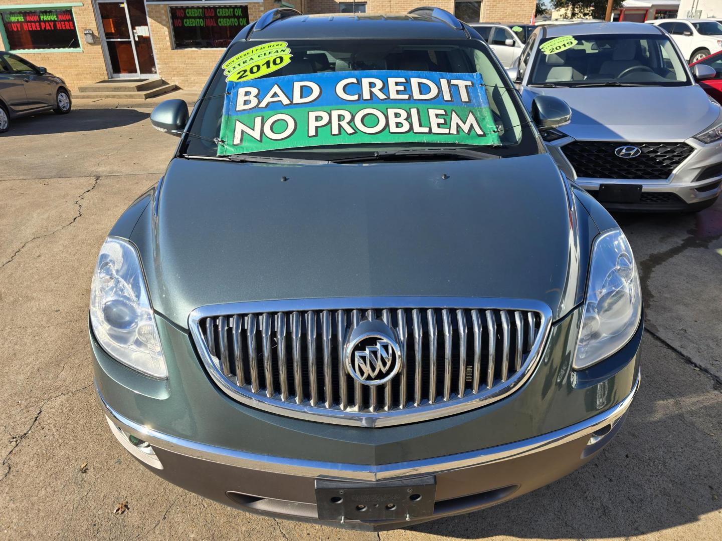 2010 GRAY Buick Enclave CXL (5GALRBED4AJ) , AUTO transmission, located at 2660 S.Garland Avenue, Garland, TX, 75041, (469) 298-3118, 32.885551, -96.655602 - Welcome to DallasAutos4Less, one of the Premier BUY HERE PAY HERE Dealers in the North Dallas Area. We specialize in financing to people with NO CREDIT or BAD CREDIT. We need proof of income, proof of residence, and a ID. Come buy your new car from us today!! This is a Super Clean 2010 BUICK ENCL - Photo#8