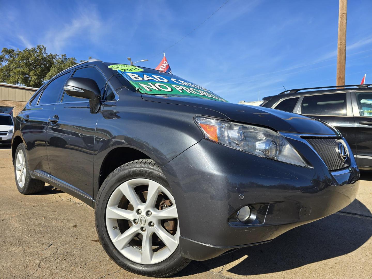 2011 GRAY Lexus RX 350 FWD (2T2ZK1BA6BC) with an 3.5L V6 DOHC 24V engine, 5-Speed Automatic transmission, located at 2660 S.Garland Avenue, Garland, TX, 75041, (469) 298-3118, 32.885551, -96.655602 - Photo#0