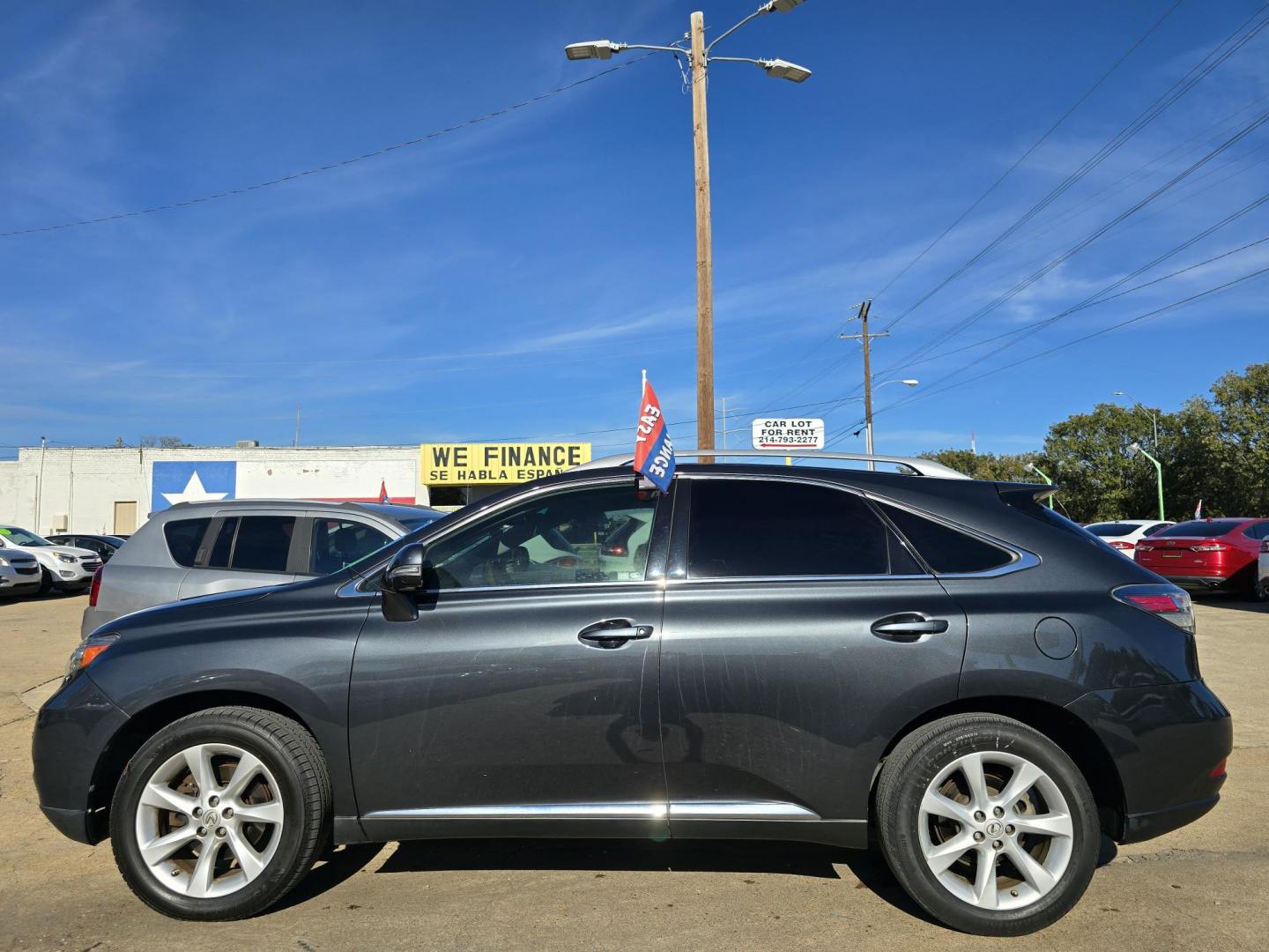 2011 GRAY Lexus RX 350 FWD (2T2ZK1BA6BC) with an 3.5L V6 DOHC 24V engine, 5-Speed Automatic transmission, located at 2660 S.Garland Avenue, Garland, TX, 75041, (469) 298-3118, 32.885551, -96.655602 - Photo#6