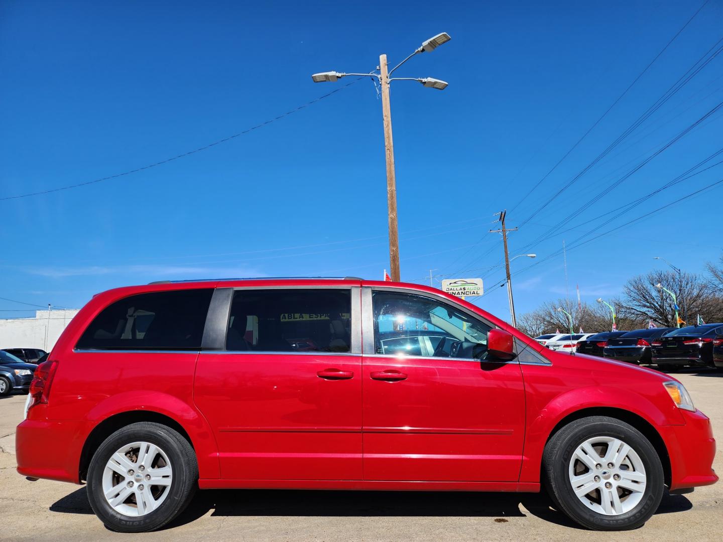 2012 RED DODGE GRAND CARAVAN CREW CREW (2C4RDGDG0CR) , AUTO transmission, located at 2660 S.Garland Avenue, Garland, TX, 75041, (469) 298-3118, 32.885551, -96.655602 - Welcome to DallasAutos4Less, one of the Premier BUY HERE PAY HERE Dealers in the North Dallas Area. We specialize in financing to people with NO CREDIT or BAD CREDIT. We need proof of income, proof of residence, and a ID. Come buy your new car from us today!! This is a very clean 2012 DODGE GRAND - Photo#2