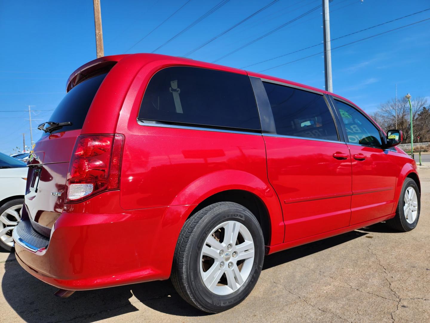 2012 RED DODGE GRAND CARAVAN CREW CREW (2C4RDGDG0CR) , AUTO transmission, located at 2660 S.Garland Avenue, Garland, TX, 75041, (469) 298-3118, 32.885551, -96.655602 - Welcome to DallasAutos4Less, one of the Premier BUY HERE PAY HERE Dealers in the North Dallas Area. We specialize in financing to people with NO CREDIT or BAD CREDIT. We need proof of income, proof of residence, and a ID. Come buy your new car from us today!! This is a very clean 2012 DODGE GRAND - Photo#3