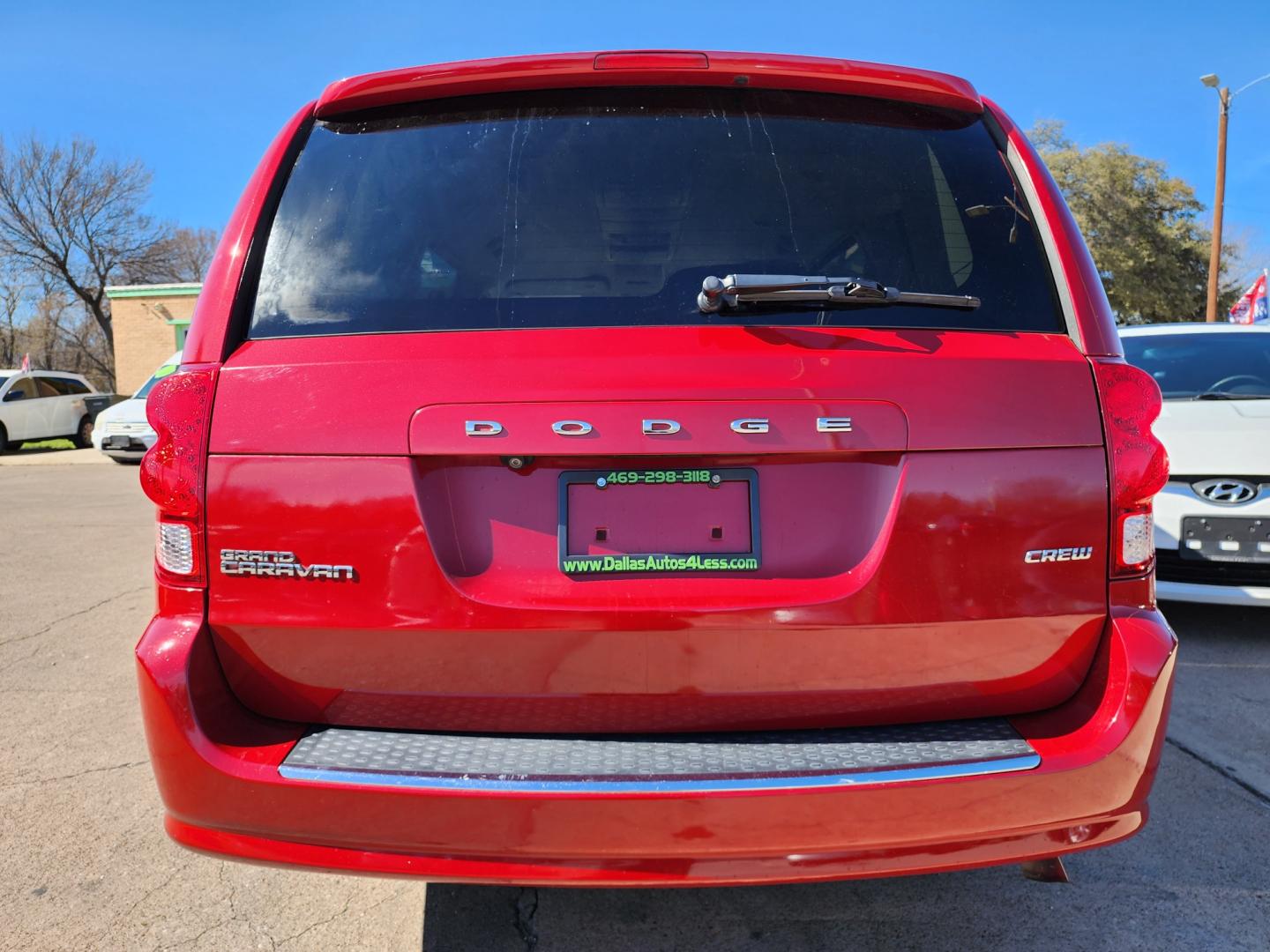 2012 RED DODGE GRAND CARAVAN CREW CREW (2C4RDGDG0CR) , AUTO transmission, located at 2660 S.Garland Avenue, Garland, TX, 75041, (469) 298-3118, 32.885551, -96.655602 - Welcome to DallasAutos4Less, one of the Premier BUY HERE PAY HERE Dealers in the North Dallas Area. We specialize in financing to people with NO CREDIT or BAD CREDIT. We need proof of income, proof of residence, and a ID. Come buy your new car from us today!! This is a very clean 2012 DODGE GRAND - Photo#4