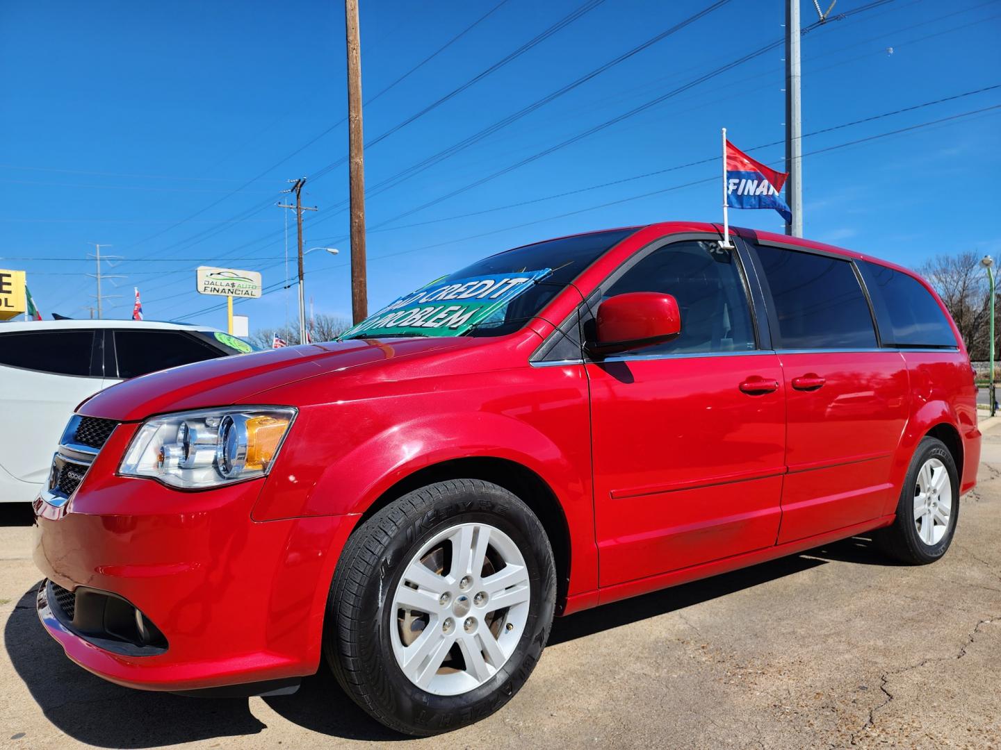 2012 RED DODGE GRAND CARAVAN CREW CREW (2C4RDGDG0CR) , AUTO transmission, located at 2660 S.Garland Avenue, Garland, TX, 75041, (469) 298-3118, 32.885551, -96.655602 - Welcome to DallasAutos4Less, one of the Premier BUY HERE PAY HERE Dealers in the North Dallas Area. We specialize in financing to people with NO CREDIT or BAD CREDIT. We need proof of income, proof of residence, and a ID. Come buy your new car from us today!! This is a very clean 2012 DODGE GRAND - Photo#7