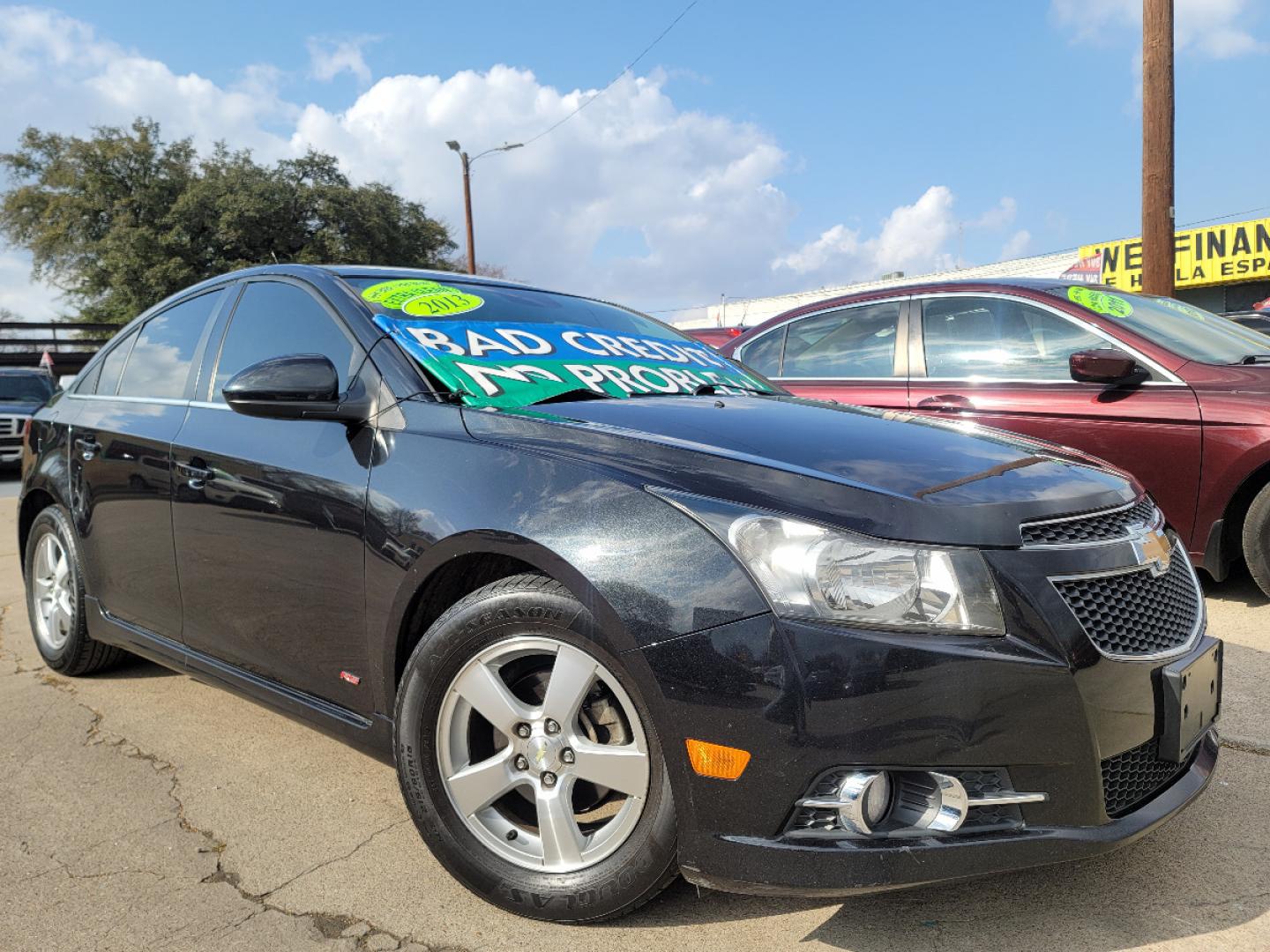 2013 BLACK METALLIC /BLACK Chevrolet Cruze RS 1LT (1G1PC5SB8D7) with an 1.4L L4 DOHC 16V TURBO engine, 6-Speed Automatic transmission, located at 2660 S.Garland Avenue, Garland, TX, 75041, (469) 298-3118, 32.885551, -96.655602 - CASH CAR$$$$$$$ This is a very well cared for 2013 CHEVY CRUZE LT! BLUETOOTH! XM SAT RADIO! Come in for a test drive today. We are open from 10am-7pm Monday-Saturday. Call us with any questions at 469-202-7468, or email us DallasAutos4Less@gmail.com. - Photo#0