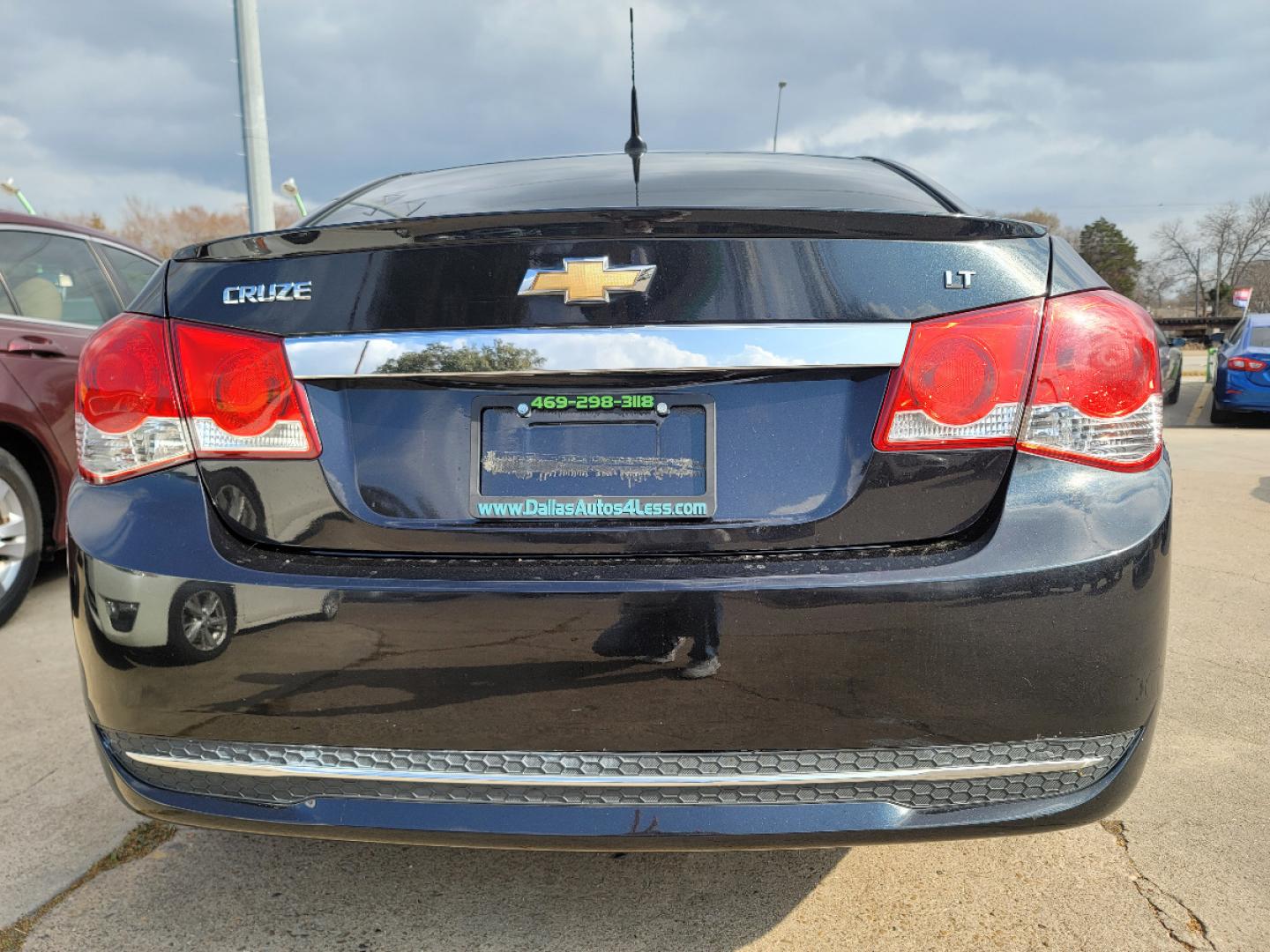 2013 BLACK METALLIC /BLACK Chevrolet Cruze RS 1LT (1G1PC5SB8D7) with an 1.4L L4 DOHC 16V TURBO engine, 6-Speed Automatic transmission, located at 2660 S.Garland Avenue, Garland, TX, 75041, (469) 298-3118, 32.885551, -96.655602 - CASH CAR$$$$$$$ This is a very well cared for 2013 CHEVY CRUZE LT! BLUETOOTH! XM SAT RADIO! Come in for a test drive today. We are open from 10am-7pm Monday-Saturday. Call us with any questions at 469-202-7468, or email us DallasAutos4Less@gmail.com. - Photo#5