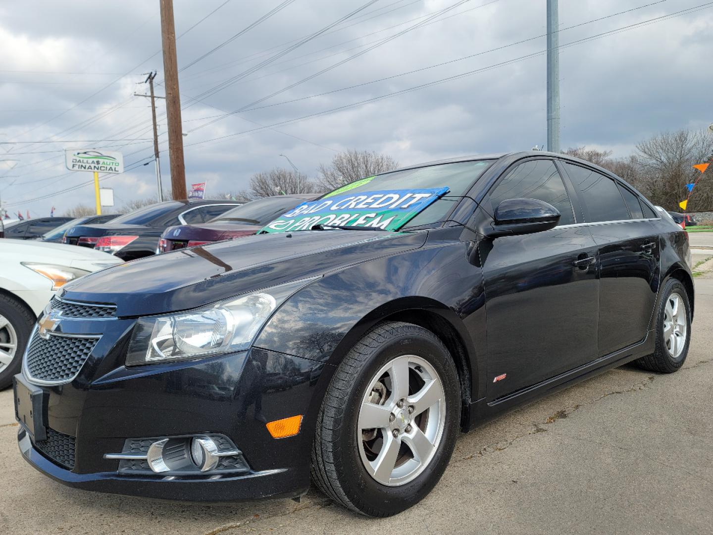 2013 BLACK METALLIC /BLACK Chevrolet Cruze RS 1LT (1G1PC5SB8D7) with an 1.4L L4 DOHC 16V TURBO engine, 6-Speed Automatic transmission, located at 2660 S.Garland Avenue, Garland, TX, 75041, (469) 298-3118, 32.885551, -96.655602 - CASH CAR$$$$$$$ This is a very well cared for 2013 CHEVY CRUZE LT! BLUETOOTH! XM SAT RADIO! Come in for a test drive today. We are open from 10am-7pm Monday-Saturday. Call us with any questions at 469-202-7468, or email us DallasAutos4Less@gmail.com. - Photo#8