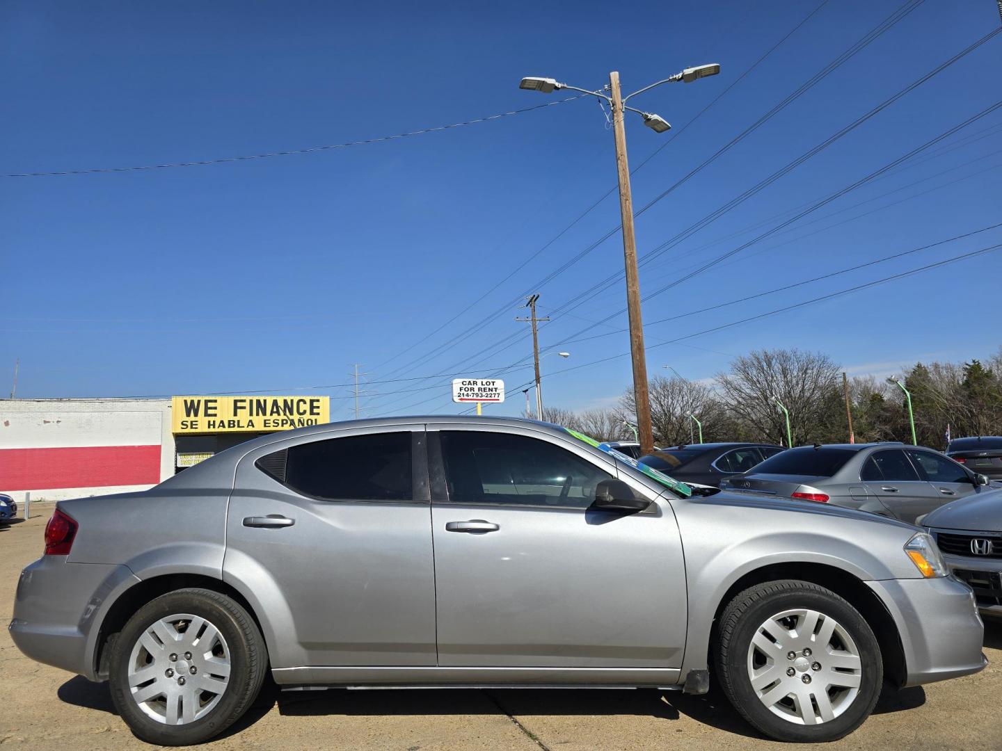 2013 SILVER Dodge Avenger SE (1C3CDZAB5DN) with an 2.4L L4 DOHC 16V engine, 4-Speed Automatic transmission, located at 2660 S.Garland Avenue, Garland, TX, 75041, (469) 298-3118, 32.885551, -96.655602 - Photo#2