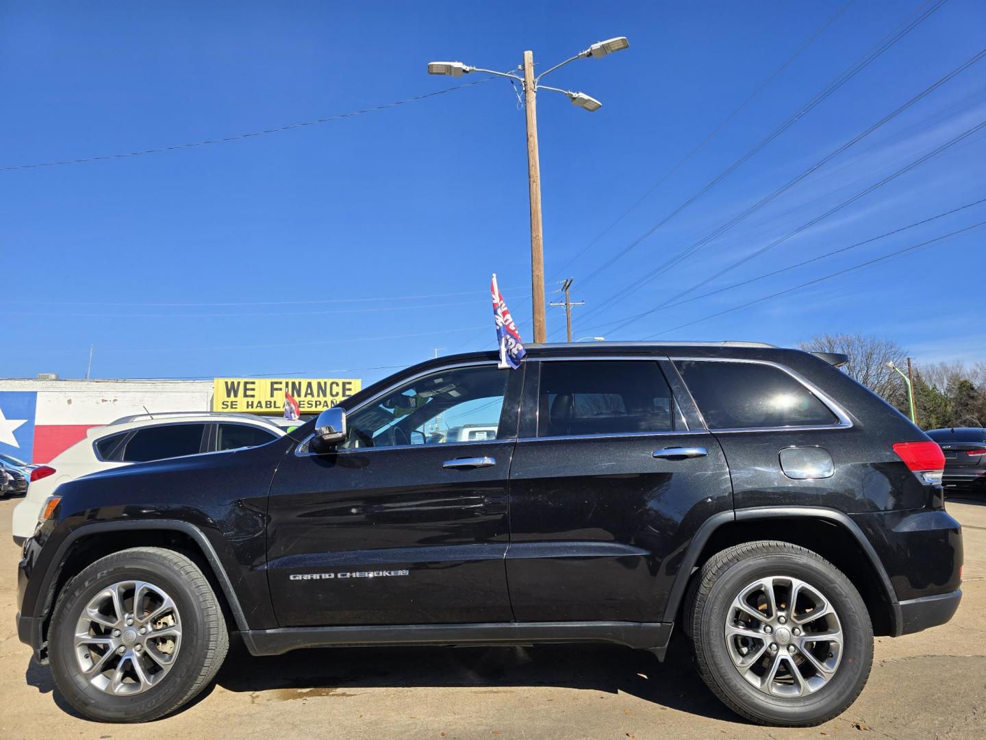 2014 BLACK Jeep Grand Cherokee Limited (1C4RJEBG6EC) with an 3.6L V6 DOHC 24V engine, 5-Speed Automatic transmission, located at 2660 S.Garland Avenue, Garland, TX, 75041, (469) 298-3118, 32.885551, -96.655602 - Photo#6