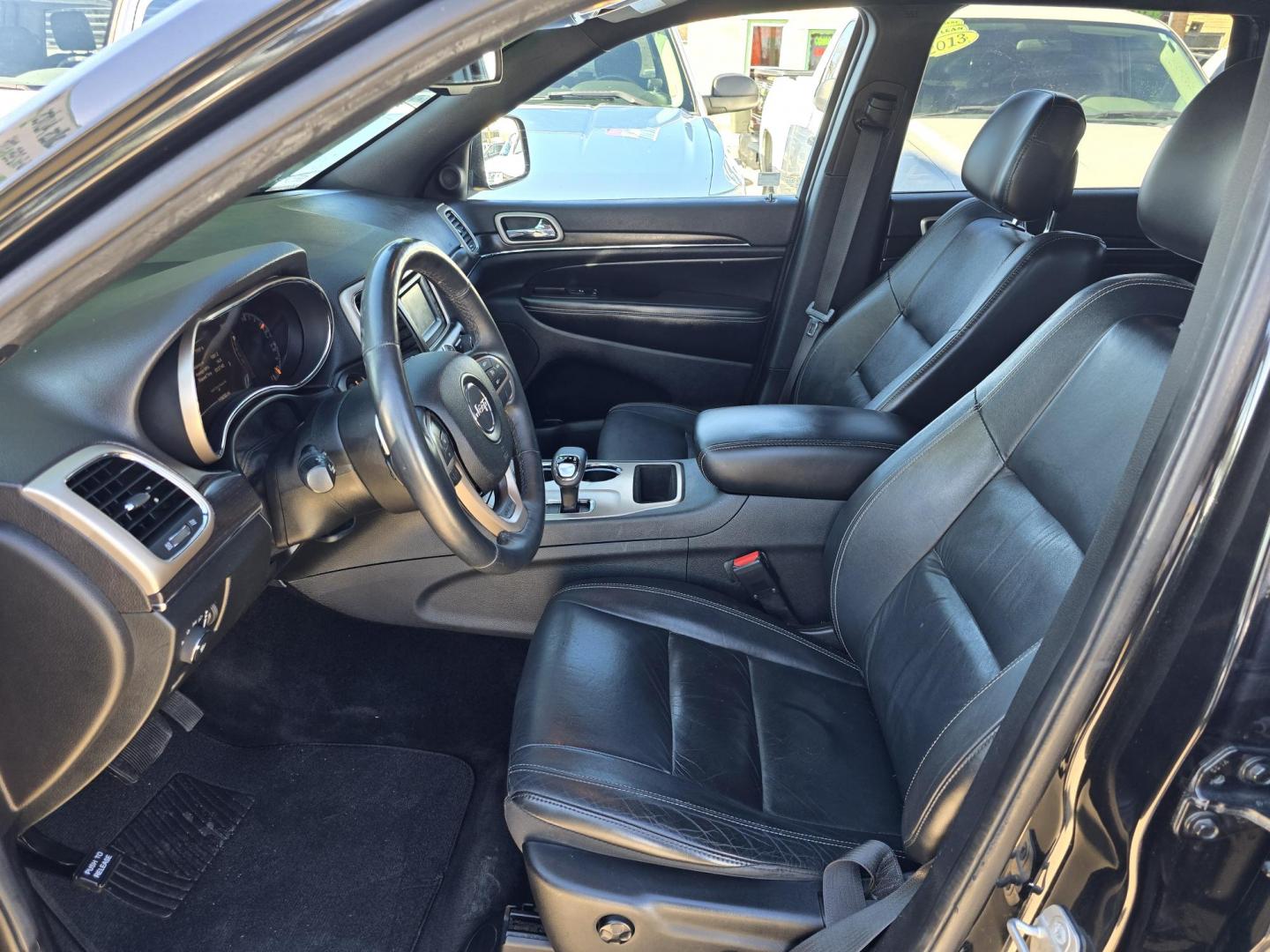 2014 BLACK Jeep Grand Cherokee Limited (1C4RJEBG6EC) with an 3.6L V6 DOHC 24V engine, 5-Speed Automatic transmission, located at 2660 S.Garland Avenue, Garland, TX, 75041, (469) 298-3118, 32.885551, -96.655602 - Photo#11