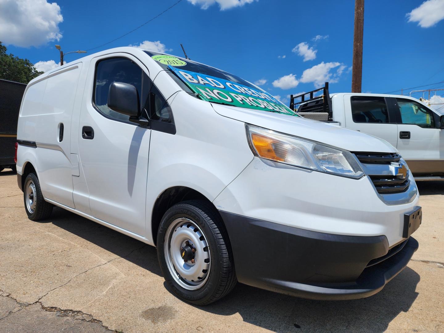 2015 WHITE Chevrolet City Express LS (3N63M0YN5FK) with an 2.0L L4 DOHC 16V engine, Continuously Variable Transmission transmission, located at 2660 S.Garland Avenue, Garland, TX, 75041, (469) 298-3118, 32.885551, -96.655602 - Photo#1