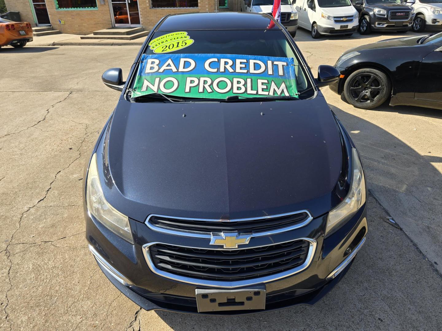 2015 Chevrolet Cruze 2LT (1G1PE5SB8F7) with an 1.4L L4 DOHC 16V TURBO engine, 6-Speed Automatic transmission, located at 2660 S.Garland Avenue, Garland, TX, 75041, (469) 298-3118, 32.885551, -96.655602 - Photo#8