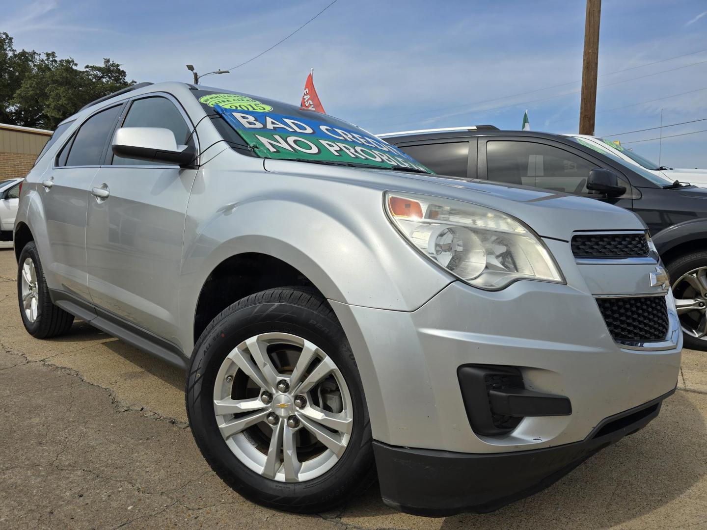 2015 Chevrolet Equinox LT (2GNALBEKXF1) with an 2.4L L4 DOHC 16V FFV engine, 6-Speed Automatic transmission, located at 2660 S.Garland Avenue, Garland, TX, 75041, (469) 298-3118, 32.885551, -96.655602 - Photo#0