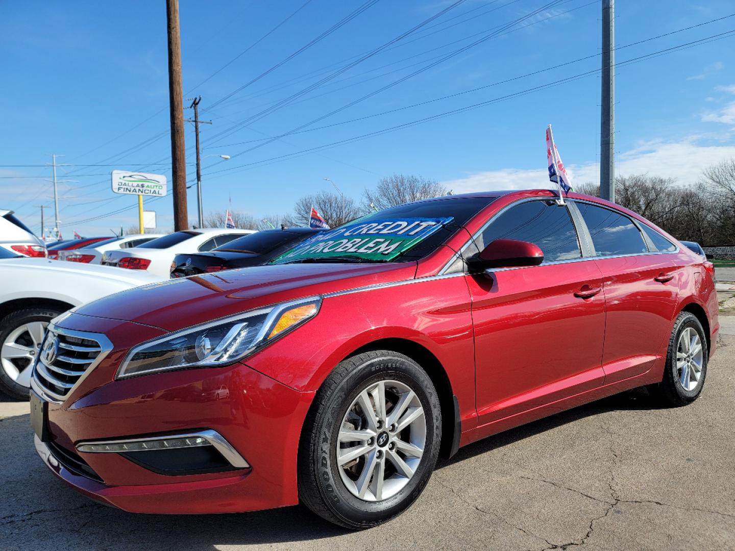 2015 RED /GRAY Hyundai Sonata ECO (5NPE24AF6FH) with an 1.6L L4 DOHC 16V engine, 7-Speed Automatic transmission, located at 2660 S.Garland Avenue, Garland, TX, 75041, (469) 298-3118, 32.885551, -96.655602 - Welcome to DallasAutos4Less, one of the Premier BUY HERE PAY HERE Dealers in the North Dallas Area. We specialize in financing to people with NO CREDIT or BAD CREDIT. We need proof of income, proof of residence, and a ID. Come buy your new car from us today!! This is a Very clean 2015 HYUNDAI SON - Photo#7