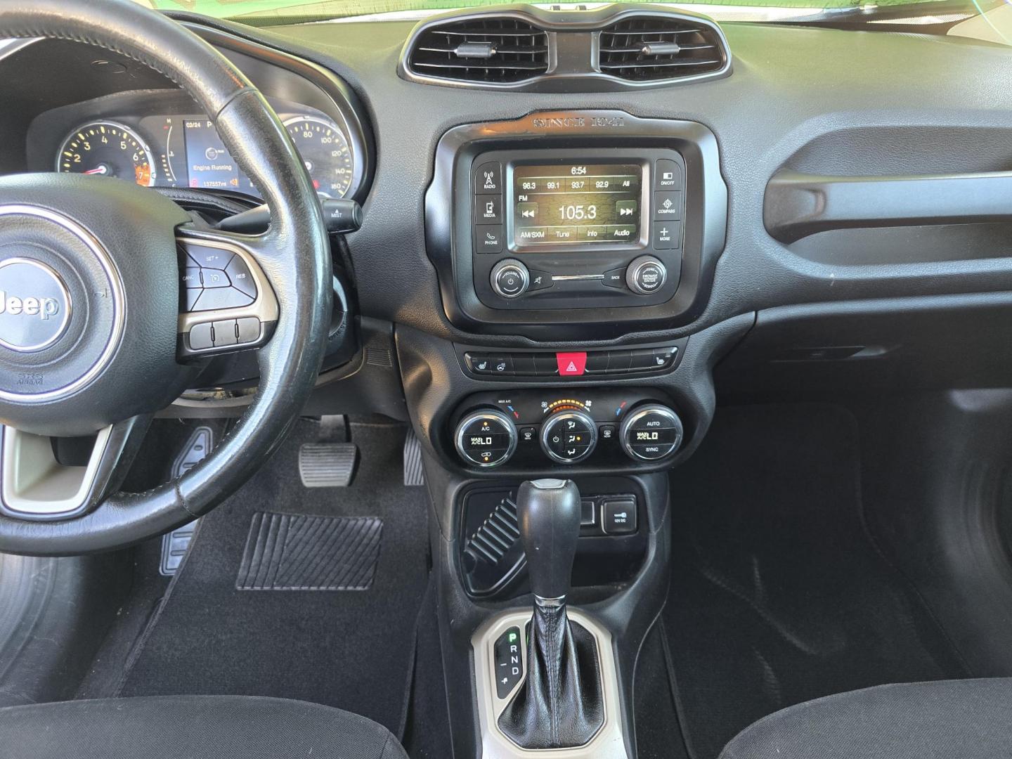 2015 Jeep Renegade Latitude (ZACCJABT8FP) with an 2.4L L4 engine, AUTO transmission, located at 2660 S.Garland Avenue, Garland, TX, 75041, (469) 298-3118, 32.885551, -96.655602 - Photo#13