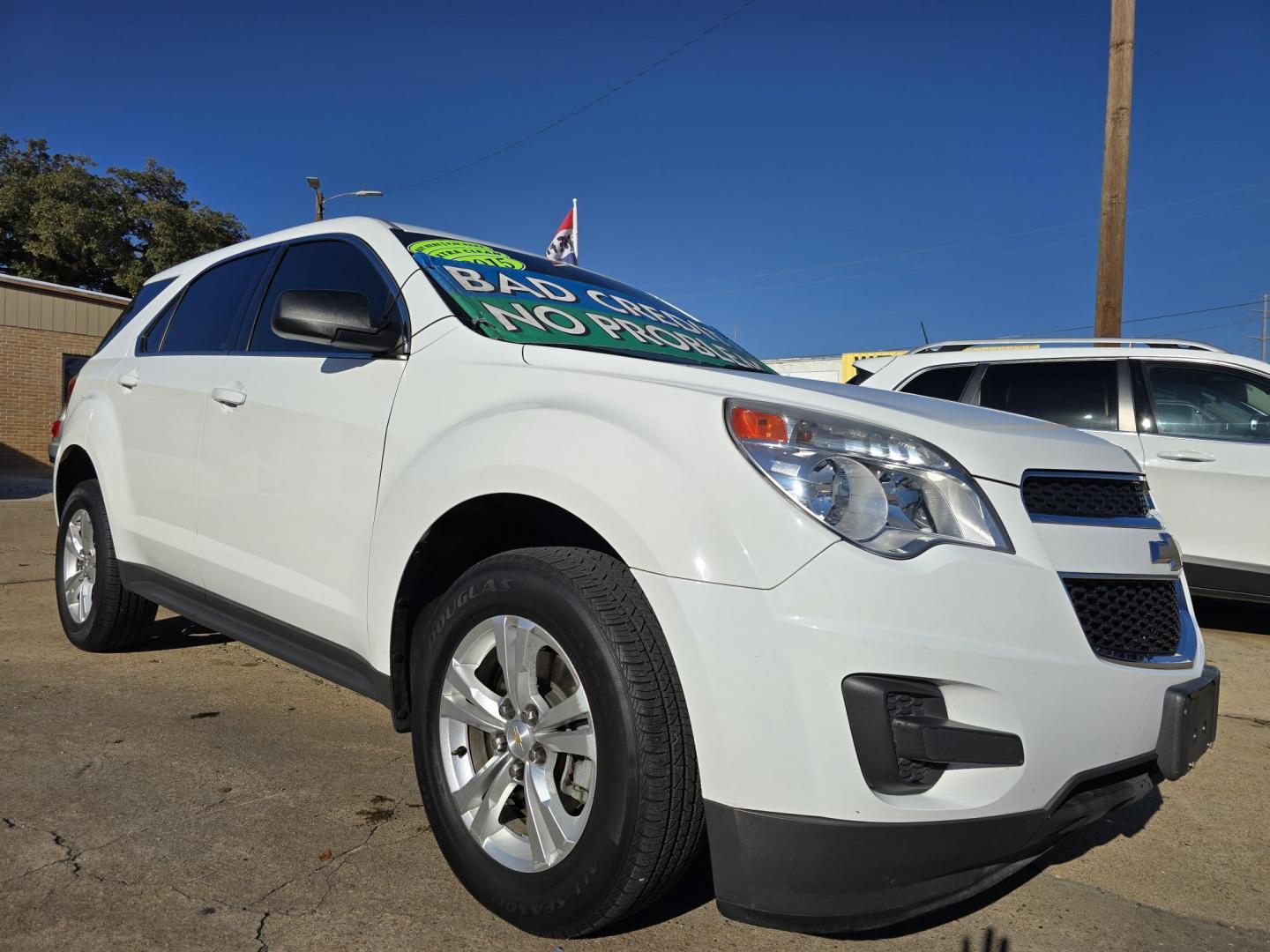 2015 WHITE Chevrolet Equinox LS (2GNALAEK6F1) with an 2.4L L4 DOHC 16V FFV engine, 6-Speed Automatic transmission, located at 2660 S.Garland Avenue, Garland, TX, 75041, (469) 298-3118, 32.885551, -96.655602 - Photo#1