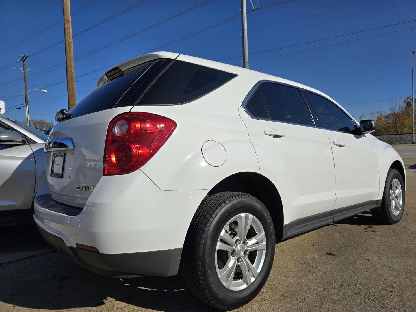 2015 WHITE Chevrolet Equinox LS (2GNALAEK6F1) with an 2.4L L4 DOHC 16V FFV engine, 6-Speed Automatic transmission, located at 2660 S.Garland Avenue, Garland, TX, 75041, (469) 298-3118, 32.885551, -96.655602 - Photo#3