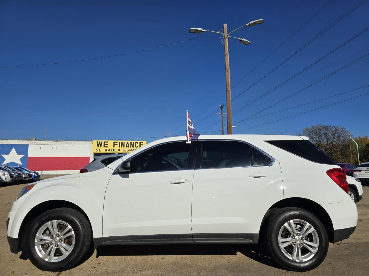 2015 WHITE Chevrolet Equinox LS (2GNALAEK6F1) with an 2.4L L4 DOHC 16V FFV engine, 6-Speed Automatic transmission, located at 2660 S.Garland Avenue, Garland, TX, 75041, (469) 298-3118, 32.885551, -96.655602 - Photo#6