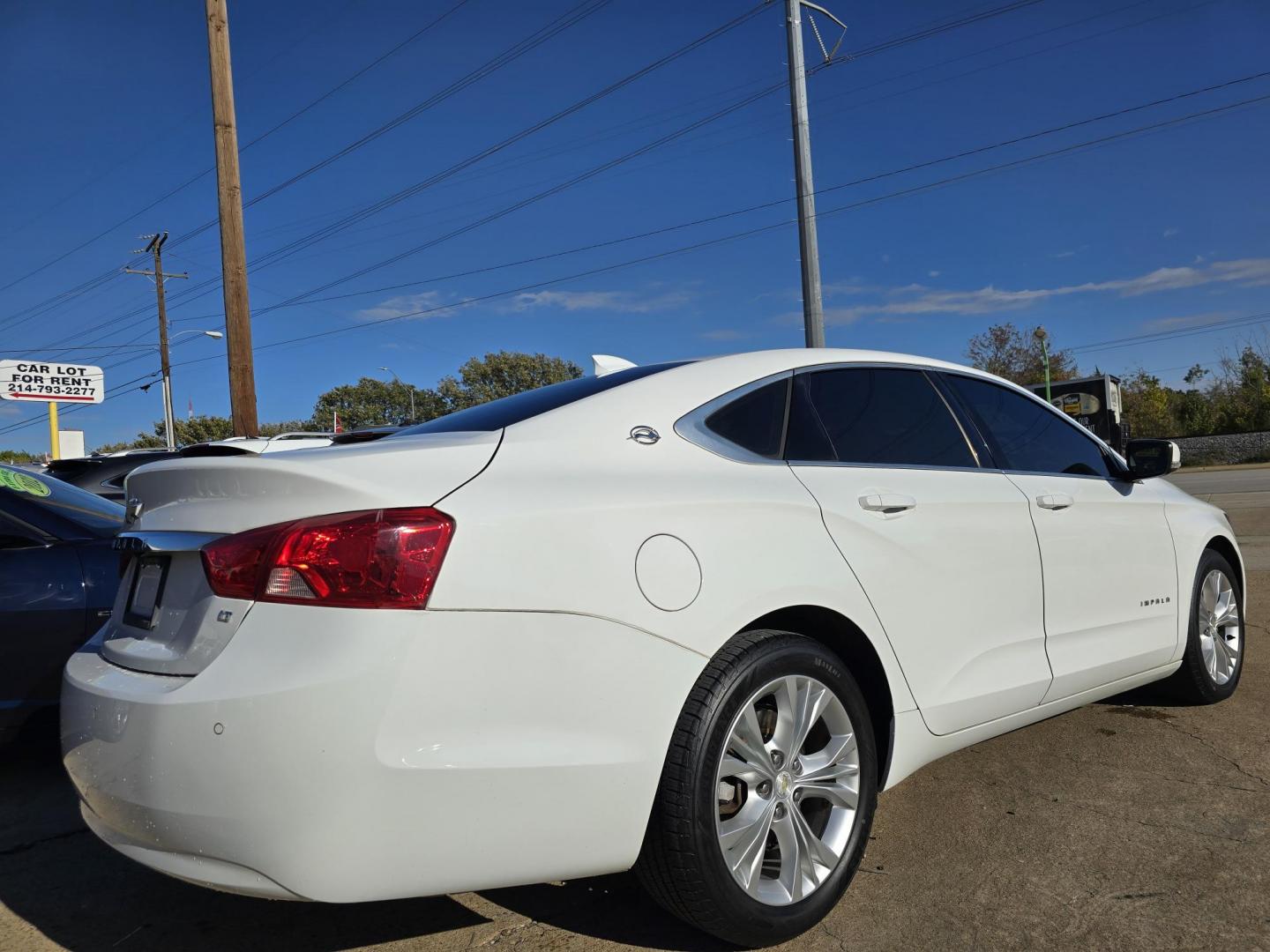 2015 WHITE Chevrolet Impala LT (1G1115SLXFU) with an 2.5L L4 DOHC 16V engine, 6-Speed Automatic transmission, located at 2660 S.Garland Avenue, Garland, TX, 75041, (469) 298-3118, 32.885551, -96.655602 - Photo#3