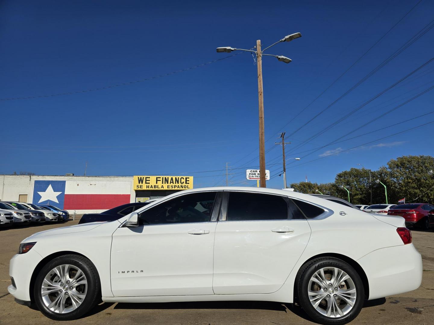 2015 WHITE Chevrolet Impala LT (1G1115SLXFU) with an 2.5L L4 DOHC 16V engine, 6-Speed Automatic transmission, located at 2660 S.Garland Avenue, Garland, TX, 75041, (469) 298-3118, 32.885551, -96.655602 - Photo#6