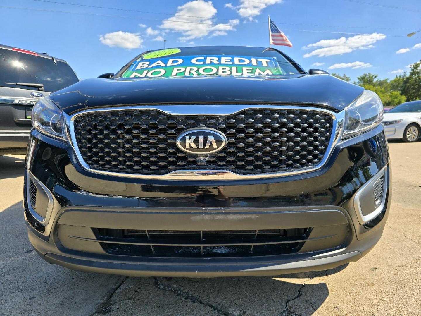 2016 BLACK Kia Sorento L (5XYPG4A34GG) with an 2.4L L4 DOHC 16V engine, 6-Speed Automatic transmission, located at 2660 S.Garland Avenue, Garland, TX, 75041, (469) 298-3118, 32.885551, -96.655602 - Photo#9