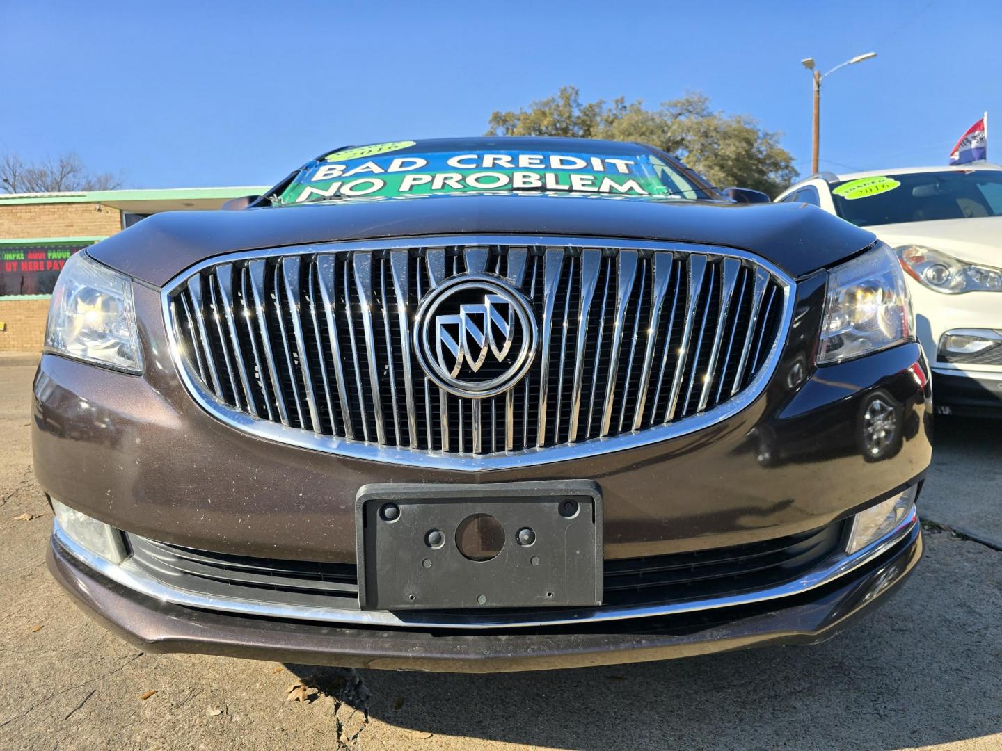 2016 BROWN Buick LaCrosse Leather Package (1G4GB5G37GF) with an 3.6L V6 DOHC 24V FFV engine, 6A transmission, located at 2660 S.Garland Avenue, Garland, TX, 75041, (469) 298-3118, 32.885551, -96.655602 - Photo#8