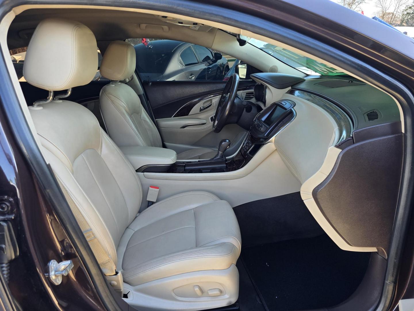 2016 BROWN Buick LaCrosse Leather Package (1G4GB5G37GF) with an 3.6L V6 DOHC 24V FFV engine, 6A transmission, located at 2660 S.Garland Avenue, Garland, TX, 75041, (469) 298-3118, 32.885551, -96.655602 - Photo#19