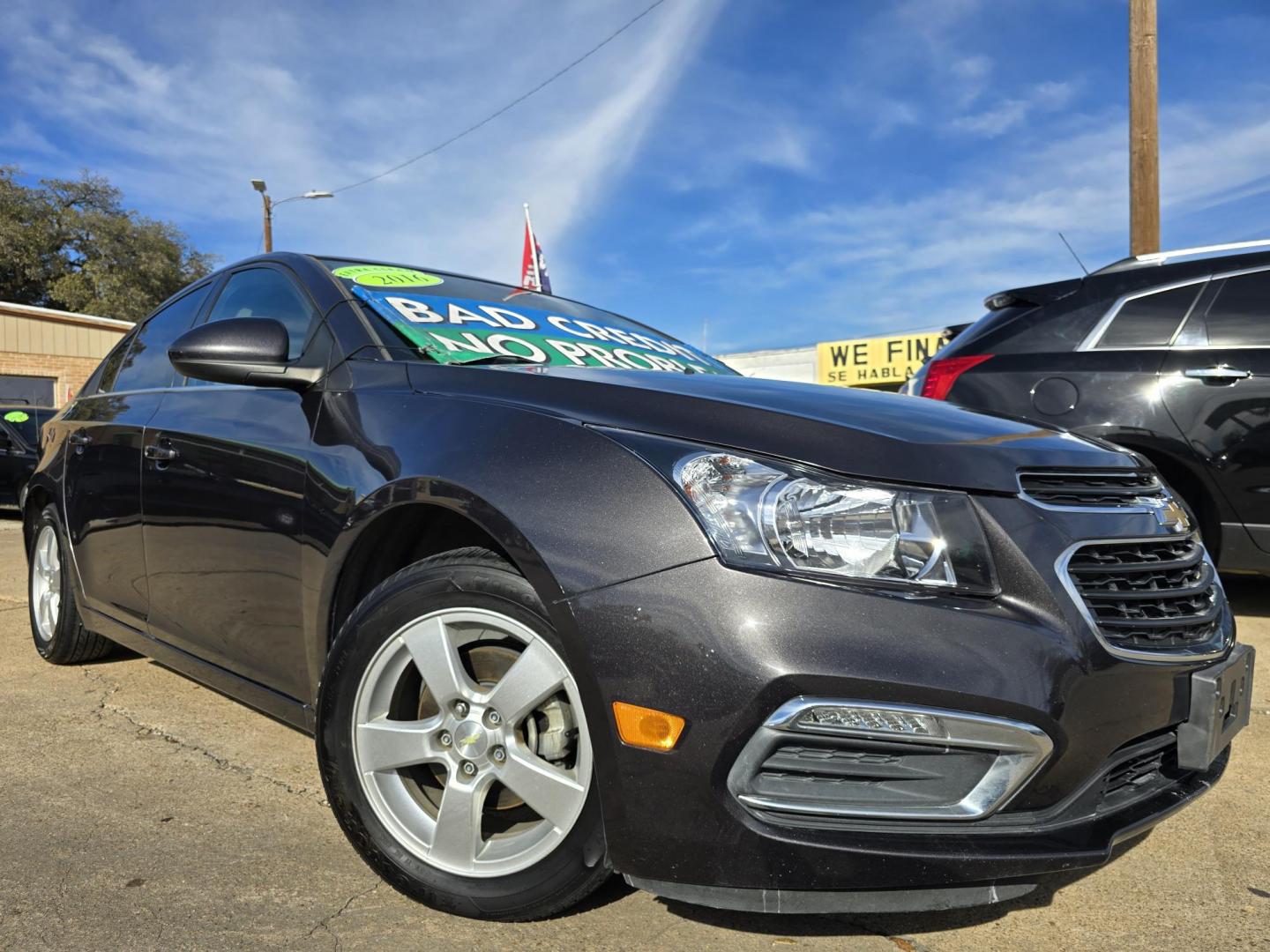 2016 GRAY /BLACK Chevrolet Cruze LT (1G1PE5SB6G7) with an 1.4L L4 DOHC 16V TURBO engine, 6-Speed Automatic transmission, located at 2660 S.Garland Avenue, Garland, TX, 75041, (469) 298-3118, 32.885551, -96.655602 - Welcome to DallasAutos4Less, one of the Premier BUY HERE PAY HERE Dealers in the North Dallas Area. We specialize in financing to people with NO CREDIT or BAD CREDIT. We need proof of income, proof of residence, and a ID. Come buy your new car from us today!! This is a very well cared for 2016 CH - Photo#0