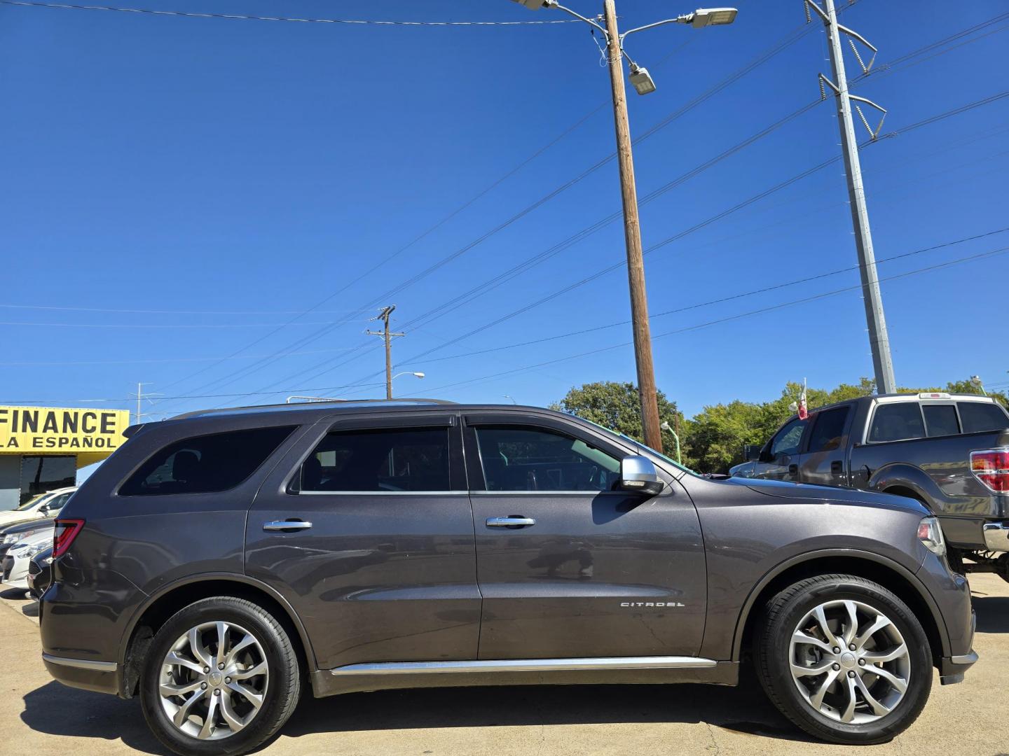 2016 BLACK Dodge Durango Citadel 2WD (1C4RDHEGXGC) with an 3.6L V6 DOHC 24V engine, 8A transmission, located at 2660 S.Garland Avenue, Garland, TX, 75041, (469) 298-3118, 32.885551, -96.655602 - Photo#2