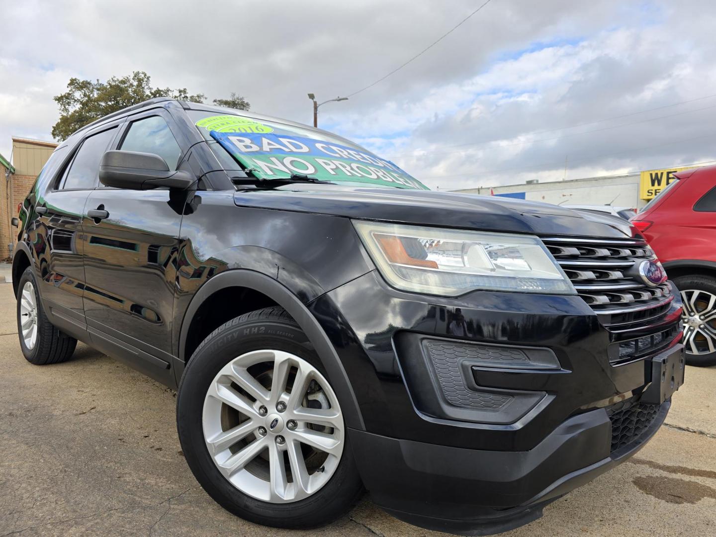 2016 BLACK Ford Explorer (1FM5K7B82GG) with an 3.5L V6 DOHC 24V engine, 6A transmission, located at 2660 S.Garland Avenue, Garland, TX, 75041, (469) 298-3118, 32.885551, -96.655602 - Photo#0