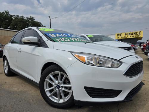 2016 Ford Focus SE Sedan