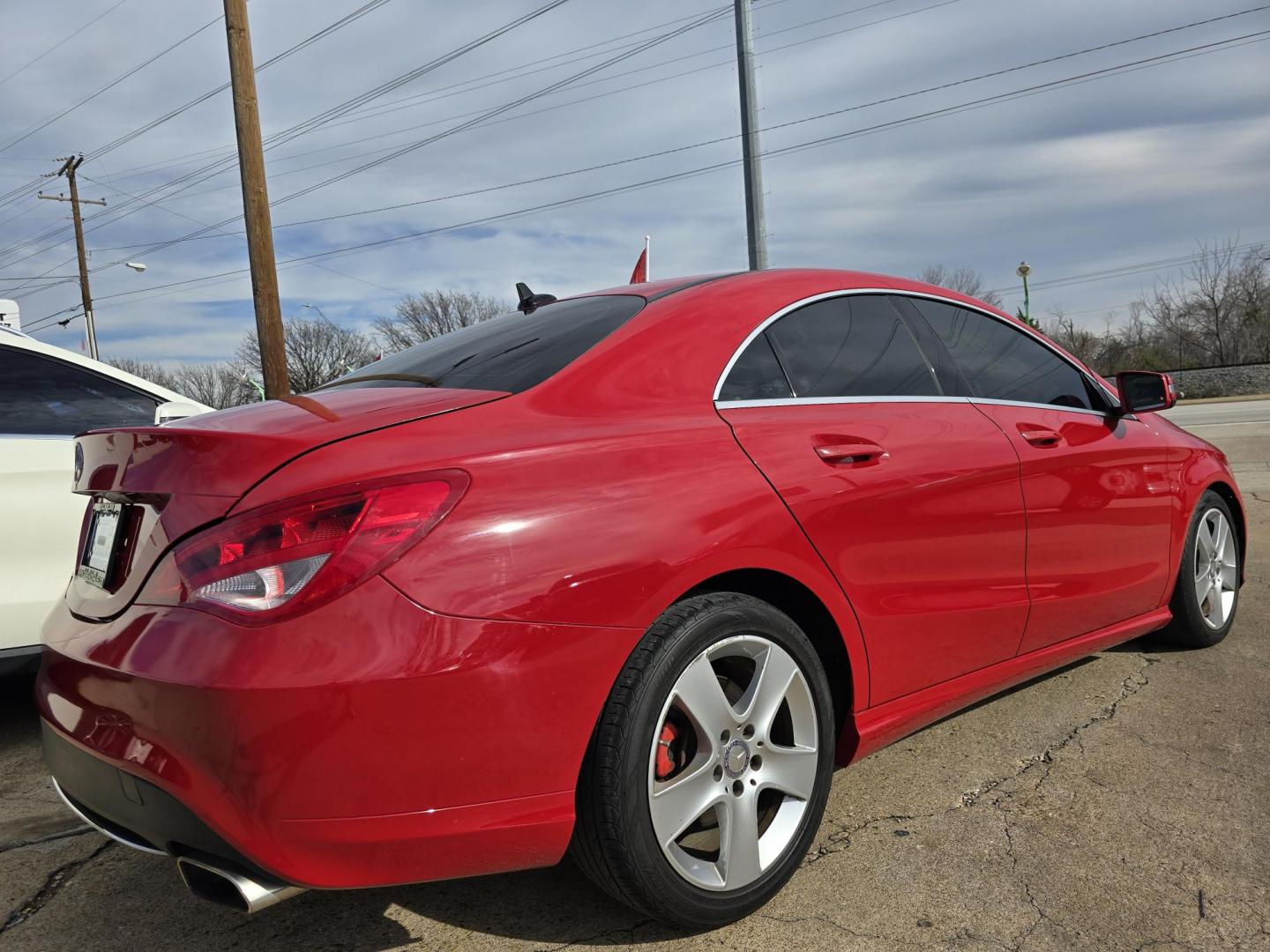 2016 RED Mercedes-Benz CLA-Class CLA250 (WDDSJ4EB0GN) with an 2.0L L4 DOHC 16V engine, 7A transmission, located at 2660 S.Garland Avenue, Garland, TX, 75041, (469) 298-3118, 32.885551, -96.655602 - Photo#3