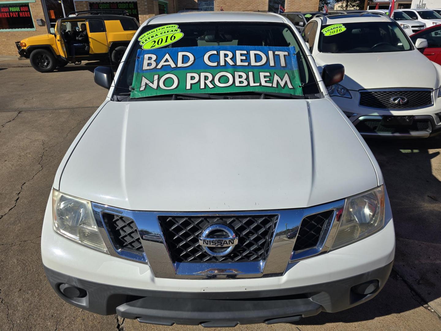 2016 WHITE Nissan Frontier S (1N6BD0CT7GN) with an 2.5L L4 DOHC 16V engine, AUTO transmission, located at 2660 S.Garland Avenue, Garland, TX, 75041, (469) 298-3118, 32.885551, -96.655602 - Photo#7