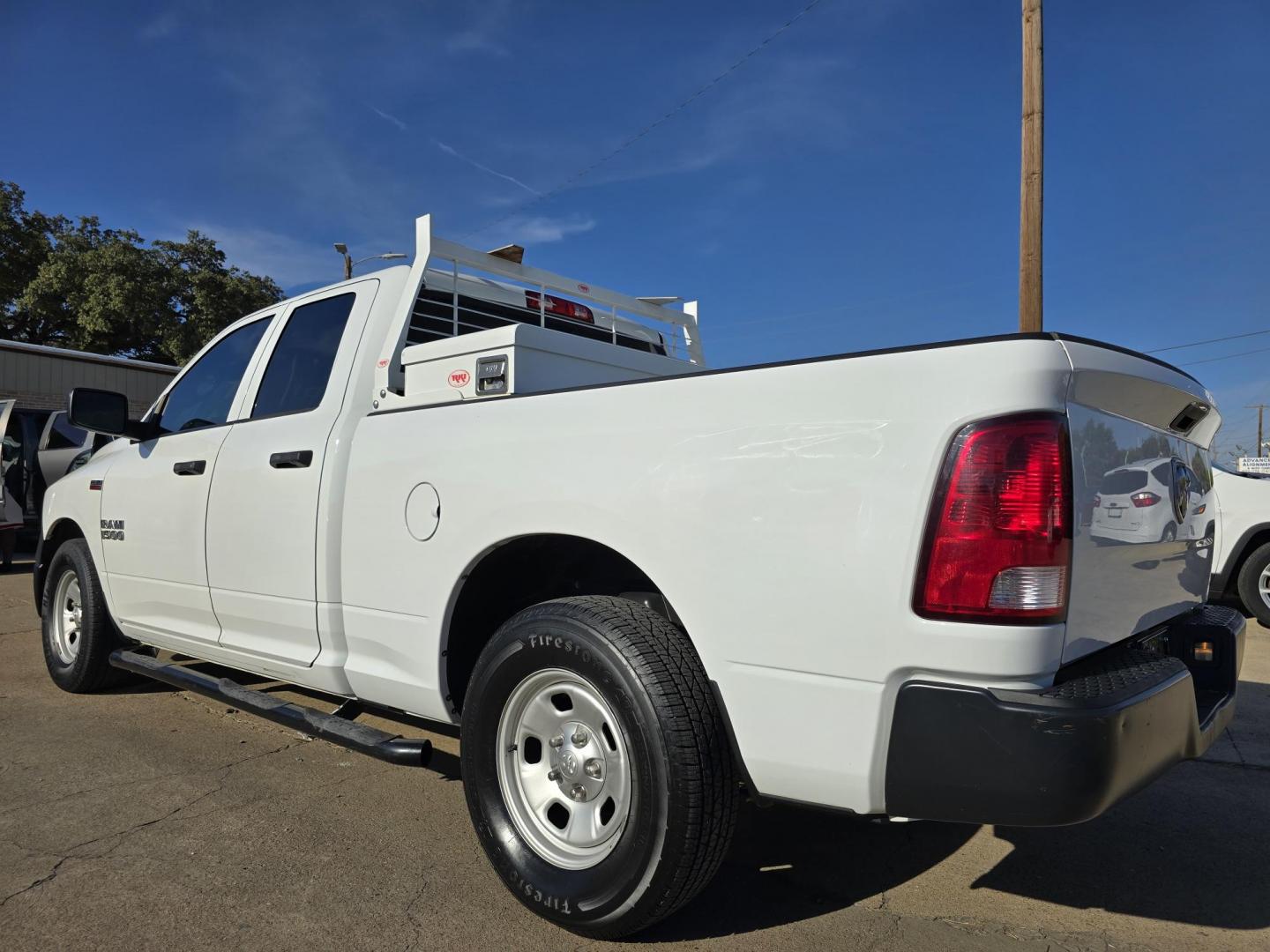 2016 RAM 1500 Tradesman Quad Cab (1C6RR6FT5GS) with an 5.7L V8 OHV 16V engine, 6A transmission, located at 2660 S.Garland Avenue, Garland, TX, 75041, (469) 298-3118, 32.885551, -96.655602 - Photo#6