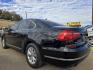 2016 BLACK Volkswagen Passat S (1VWAT7A30GC) , 6A transmission, located at 2660 S.Garland Avenue, Garland, TX, 75041, (469) 298-3118, 32.885551, -96.655602 - Photo#5