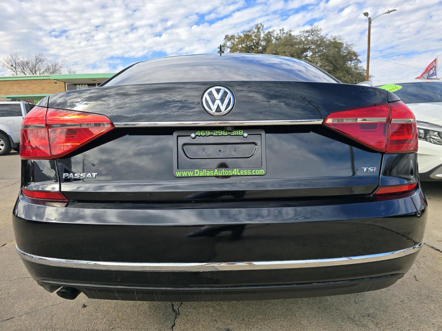 2016 BLACK Volkswagen Passat S (1VWAT7A30GC) , 6A transmission, located at 2660 S.Garland Avenue, Garland, TX, 75041, (469) 298-3118, 32.885551, -96.655602 - Photo#4