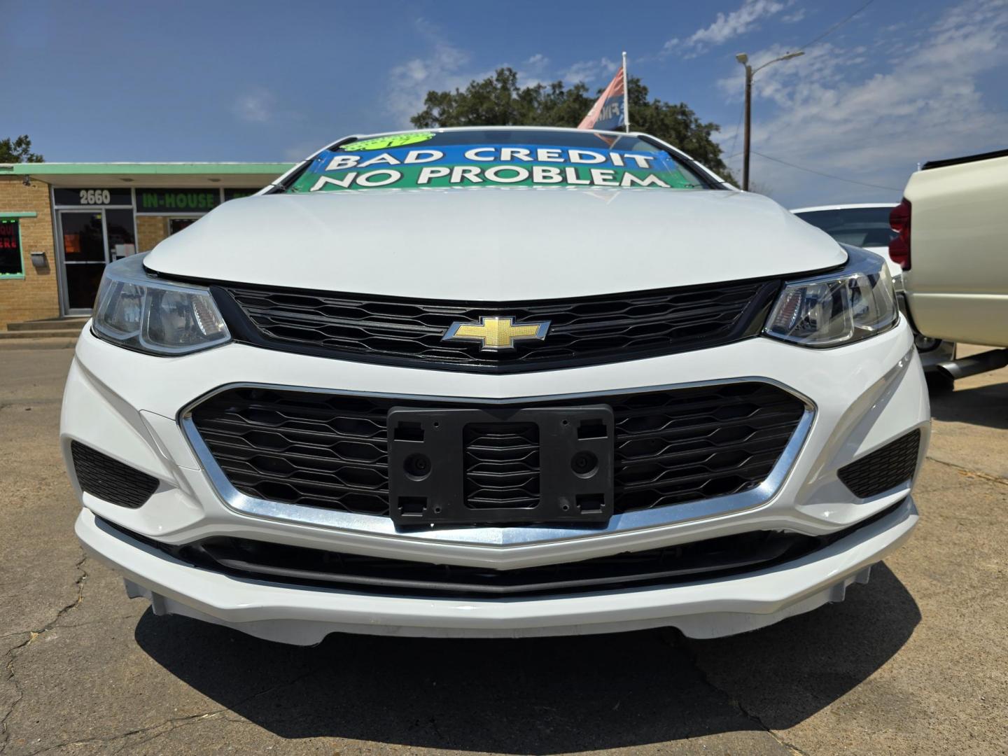 2017 Chevrolet Cruze LS (1G1BC5SM1H7) with an 1.4L L4 DOHC 16V TURBO engine, 6A transmission, located at 2660 S.Garland Avenue, Garland, TX, 75041, (469) 298-3118, 32.885551, -96.655602 - Welcome to DallasAutos4Less, one of the Premier BUY HERE PAY HERE Dealers in the North Dallas Area. We specialize in financing to people with NO CREDIT or BAD CREDIT. We need proof of income, proof of residence, and a ID. Come buy your new car from us today!! This is a very well cared for 2017 CH - Photo#9