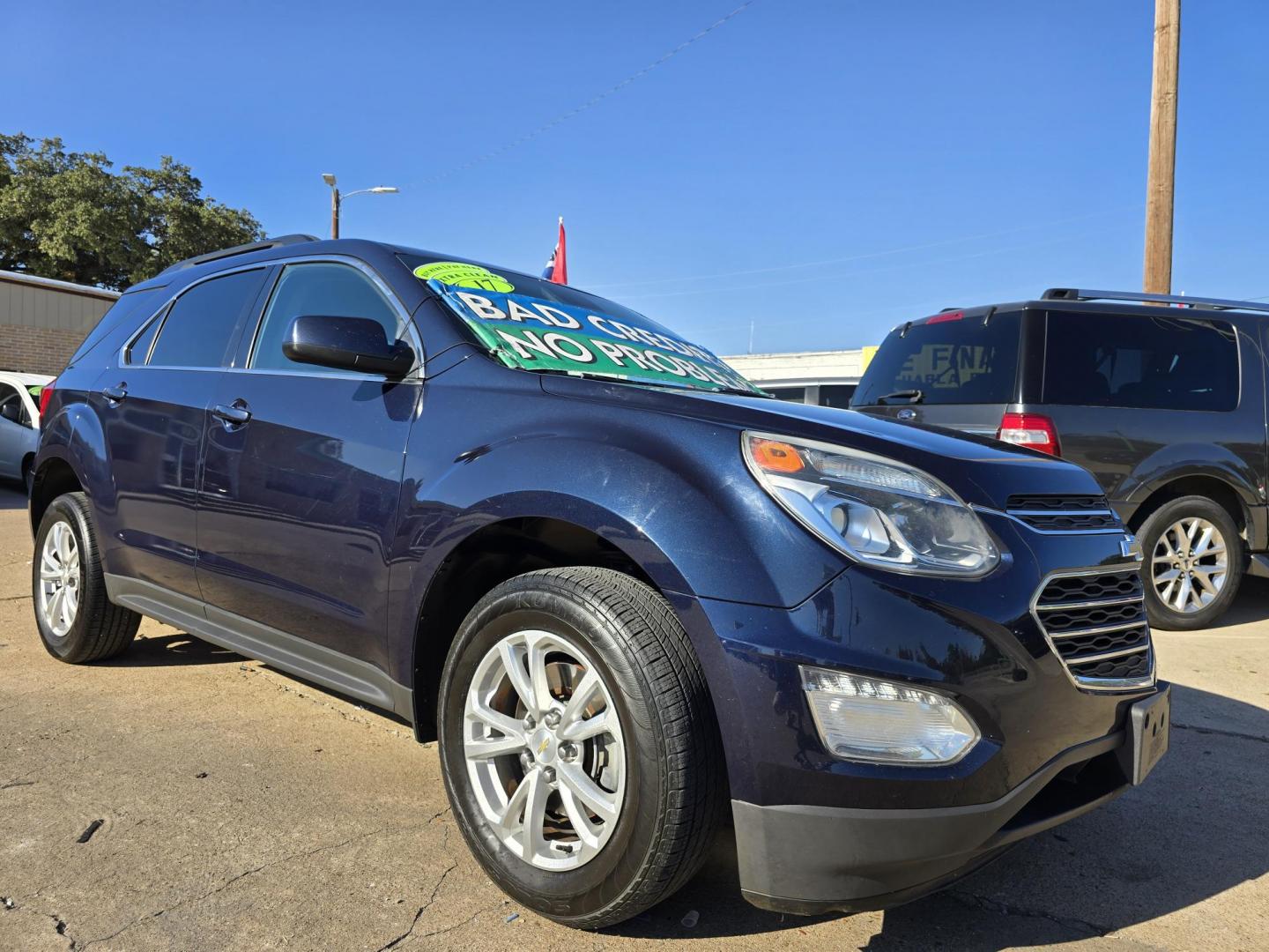 2017 Chevrolet Equinox LT (2GNALCEK5H1) with an 2.4L L4 DOHC 16V FFV engine, 6A transmission, located at 2660 S.Garland Avenue, Garland, TX, 75041, (469) 298-3118, 32.885551, -96.655602 - Photo#1