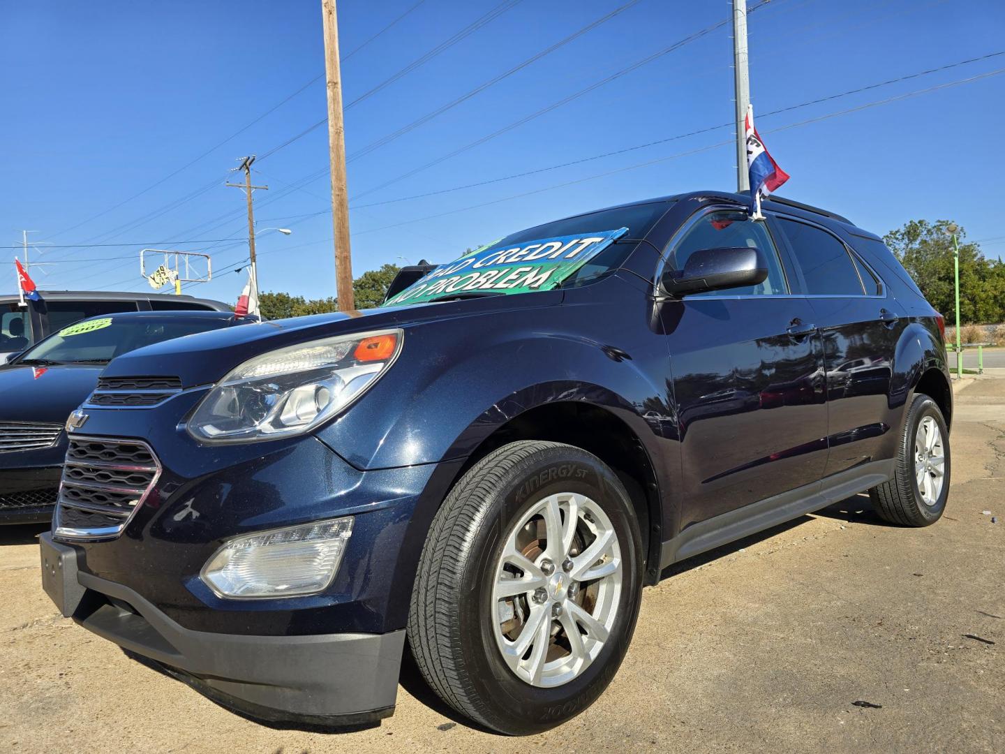 2017 Chevrolet Equinox LT (2GNALCEK5H1) with an 2.4L L4 DOHC 16V FFV engine, 6A transmission, located at 2660 S.Garland Avenue, Garland, TX, 75041, (469) 298-3118, 32.885551, -96.655602 - Photo#7