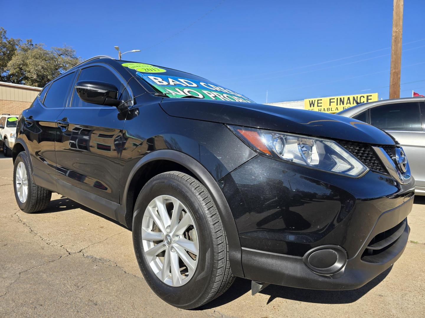 2017 BLACK Nissan Rogue Sport SV (JN1BJ1CP0HW) with an 2.0L L4 DOHC 16V engine, CVT transmission, located at 2660 S.Garland Avenue, Garland, TX, 75041, (469) 298-3118, 32.885551, -96.655602 - Photo#1