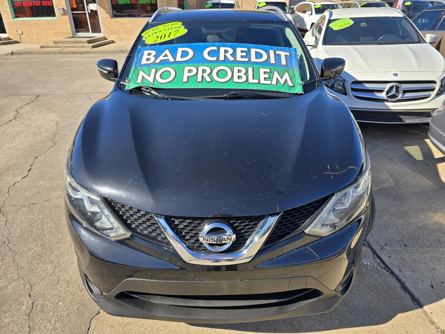 2017 BLACK Nissan Rogue Sport SV (JN1BJ1CP0HW) with an 2.0L L4 DOHC 16V engine, CVT transmission, located at 2660 S.Garland Avenue, Garland, TX, 75041, (469) 298-3118, 32.885551, -96.655602 - Photo#8