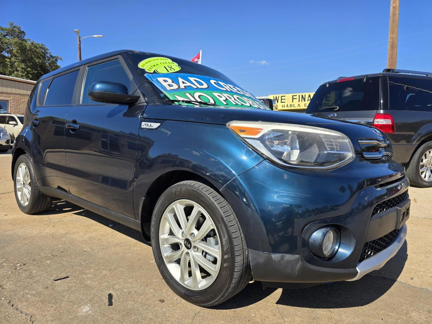 2018 BLUE Kia Soul + (KNDJP3A51J7) with an 2.0L L4 DOHC 16V engine, 6A transmission, located at 2660 S.Garland Avenue, Garland, TX, 75041, (469) 298-3118, 32.885551, -96.655602 - Photo#1