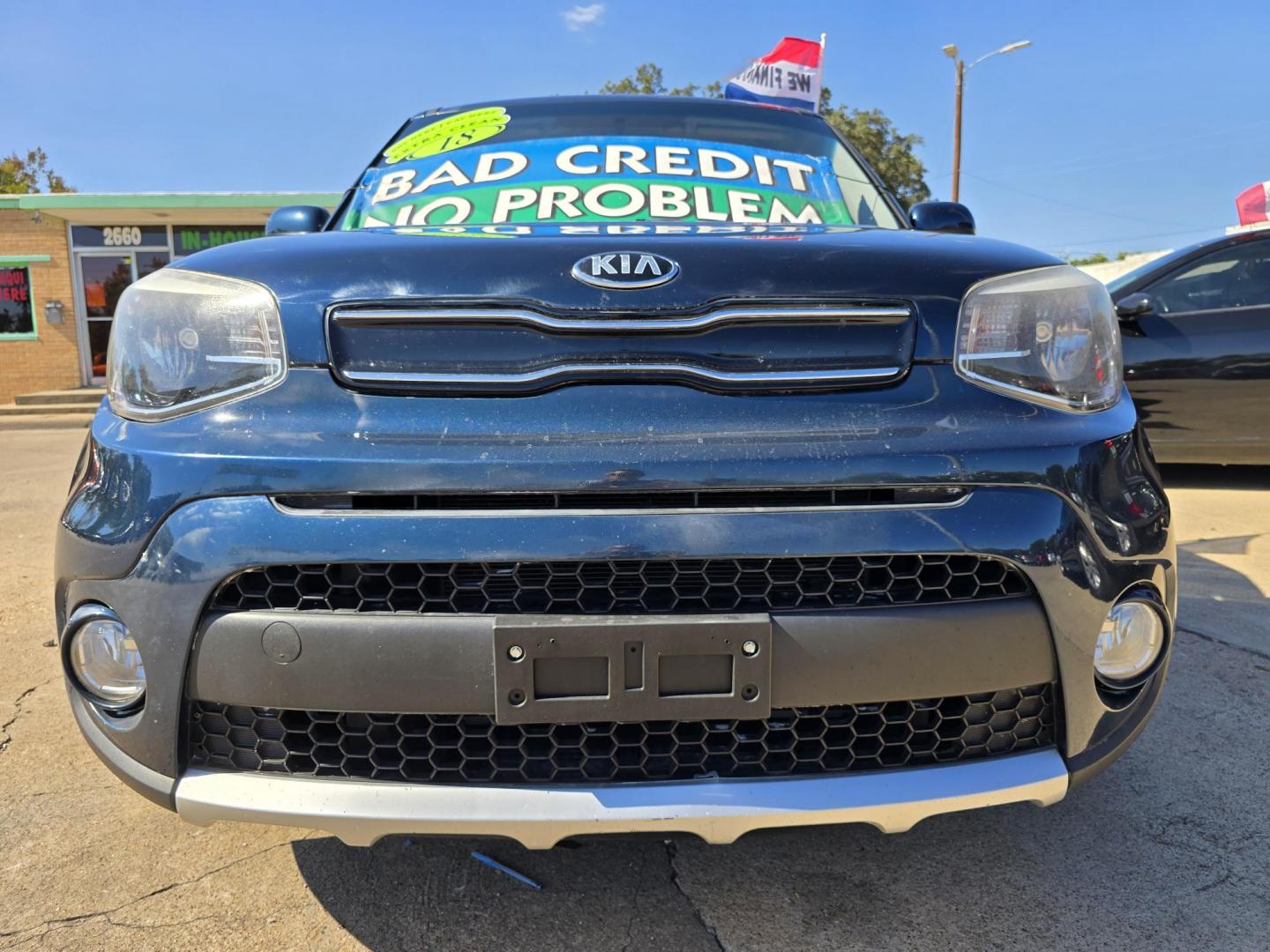 2018 BLUE Kia Soul + (KNDJP3A51J7) with an 2.0L L4 DOHC 16V engine, 6A transmission, located at 2660 S.Garland Avenue, Garland, TX, 75041, (469) 298-3118, 32.885551, -96.655602 - Photo#9