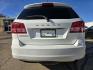 2018 WHITE Dodge Journey SE (3C4PDCABXJT) with an 2.4L L4 DOHC 16V engine, 4A transmission, located at 2660 S.Garland Avenue, Garland, TX, 75041, (469) 298-3118, 32.885551, -96.655602 - Photo#4