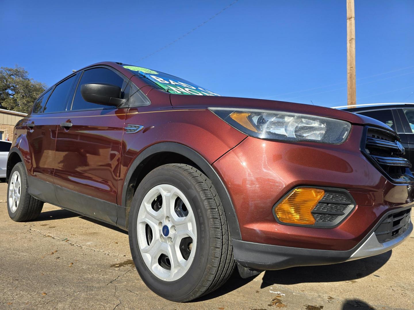 2018 RED Ford Escape S (1FMCU0F74JU) with an 2.5L L4 DOHC 16V engine, 6A transmission, located at 2660 S.Garland Avenue, Garland, TX, 75041, (469) 298-3118, 32.885551, -96.655602 - Photo#1