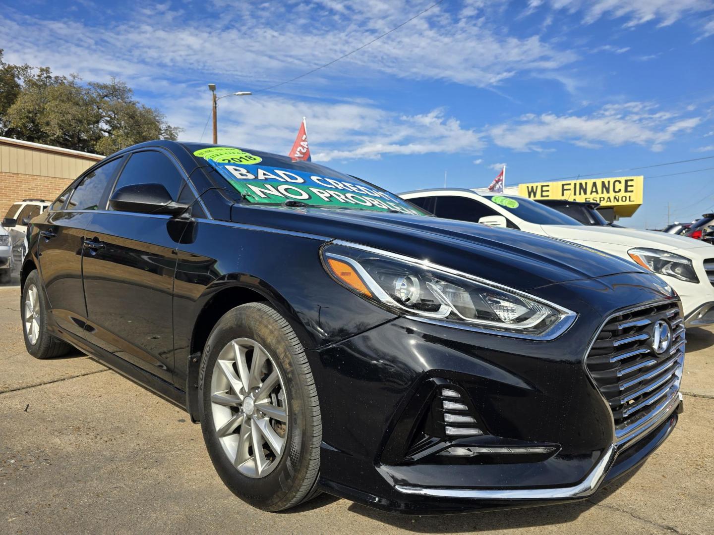 2018 BLACK Hyundai Sonata SE (5NPE24AF5JH) with an 2.4L L4 DOHC 16V engine, 7A transmission, located at 2660 S.Garland Avenue, Garland, TX, 75041, (469) 298-3118, 32.885551, -96.655602 - Photo#1