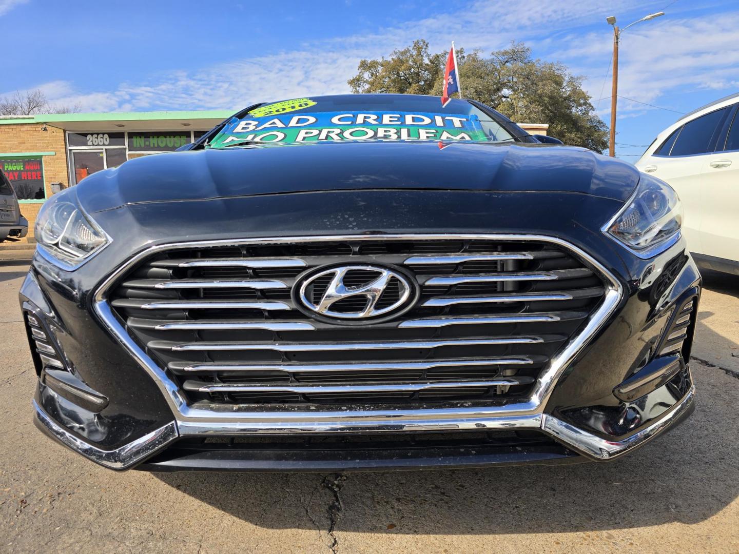 2018 BLACK Hyundai Sonata SE (5NPE24AF5JH) with an 2.4L L4 DOHC 16V engine, 7A transmission, located at 2660 S.Garland Avenue, Garland, TX, 75041, (469) 298-3118, 32.885551, -96.655602 - Photo#9