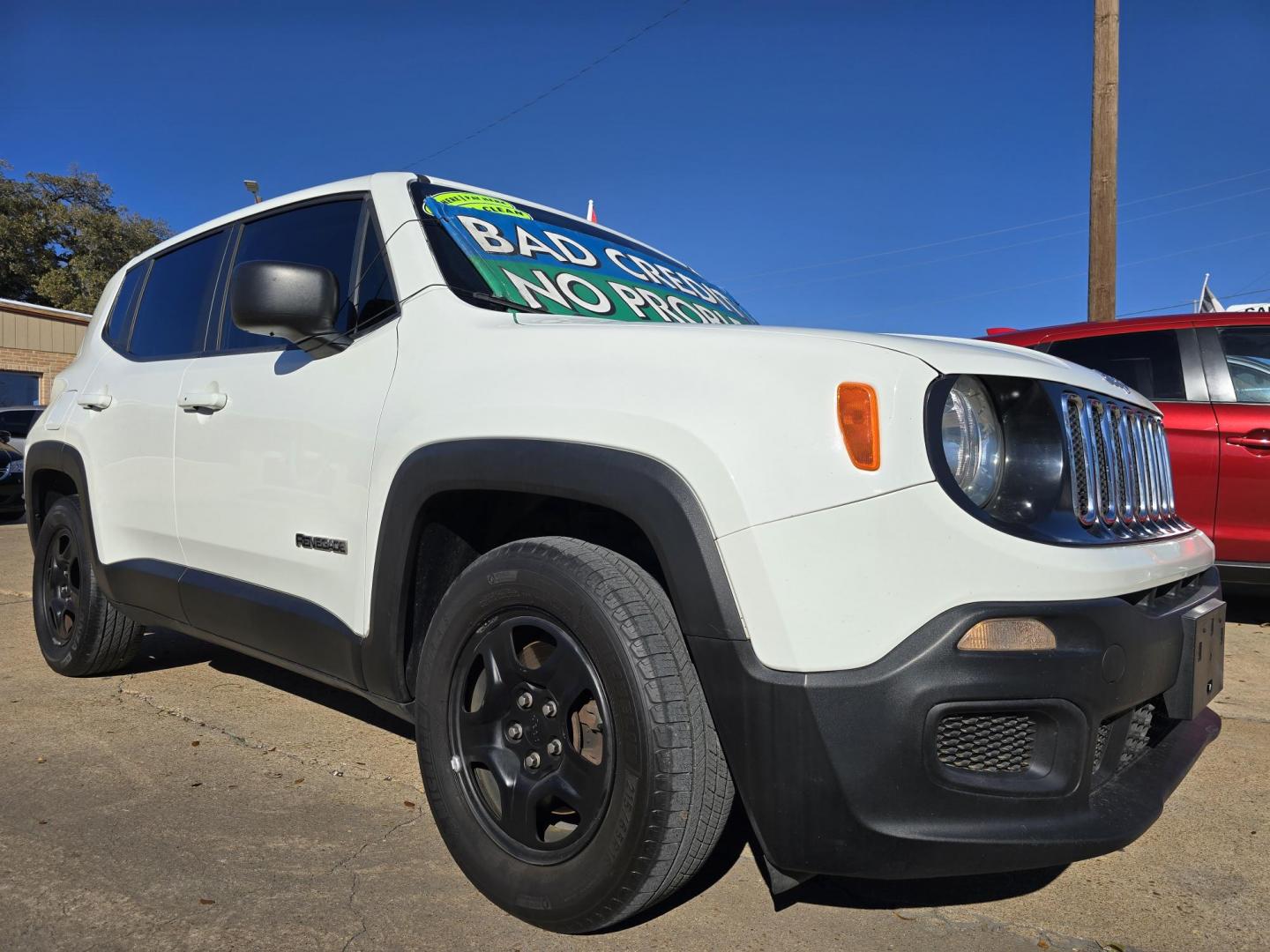 2018 WHITE Jeep Renegade Sport (ZACCJAAB3JP) with an 2.4L L4 DOHC 16V engine, AUTO transmission, located at 2660 S.Garland Avenue, Garland, TX, 75041, (469) 298-3118, 32.885551, -96.655602 - Photo#1