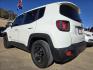 2018 WHITE Jeep Renegade Sport (ZACCJAAB3JP) with an 2.4L L4 DOHC 16V engine, AUTO transmission, located at 2660 S.Garland Avenue, Garland, TX, 75041, (469) 298-3118, 32.885551, -96.655602 - Photo#5