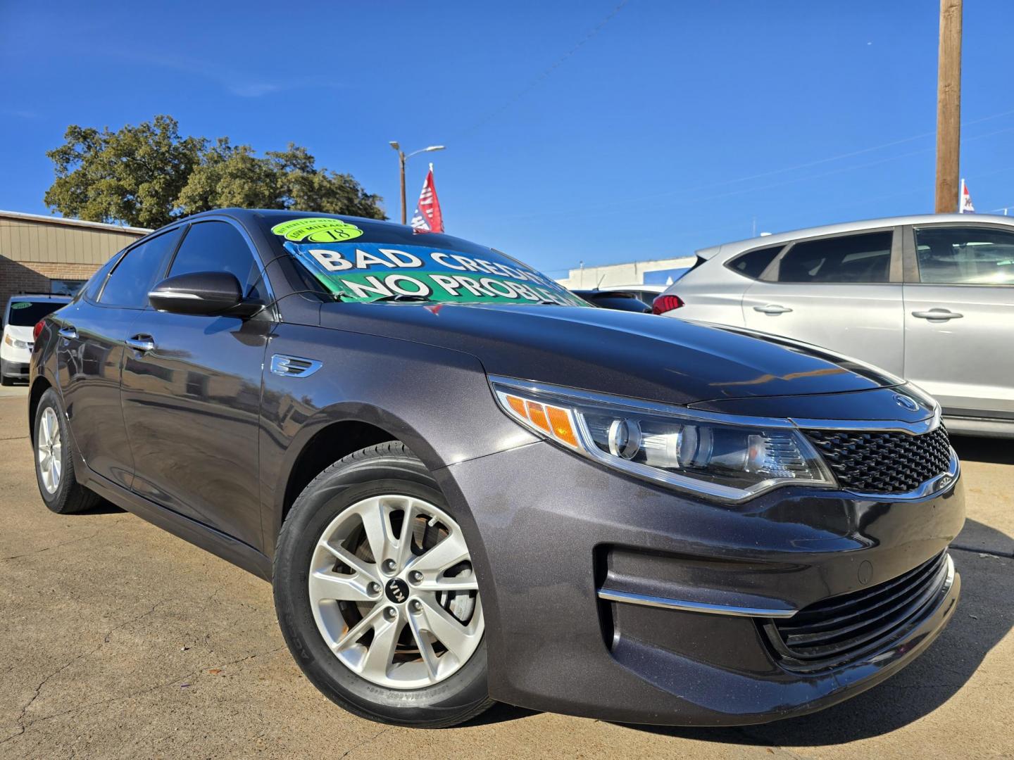 2018 GRAY Kia Optima LX (KNAGT4L38J5) with an 2.4L L4 DOHC 16V engine, 6A transmission, located at 2660 S.Garland Avenue, Garland, TX, 75041, (469) 298-3118, 32.885551, -96.655602 - Photo#0