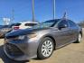 2018 GRAY Toyota Camry LE (4T1B11HK2JU) with an 2.5L L4 DOHC 16V engine, 8A transmission, located at 2660 S.Garland Avenue, Garland, TX, 75041, (469) 298-3118, 32.885551, -96.655602 - Photo#7